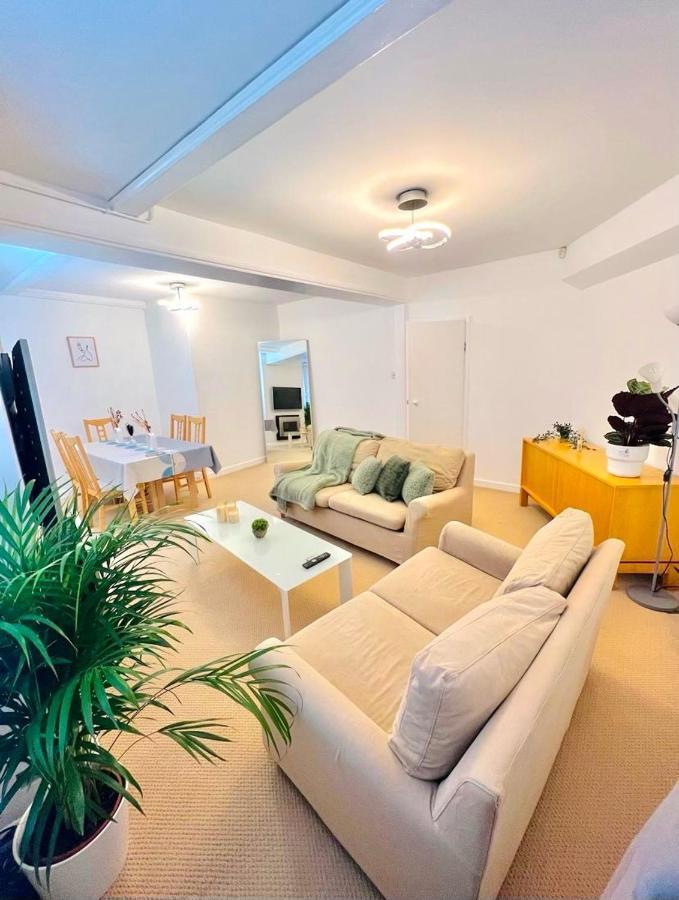 The Vista Apartment Лондон Экстерьер фото