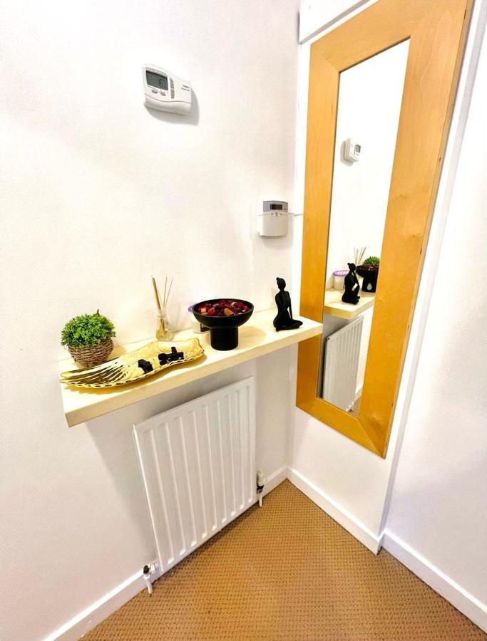 The Vista Apartment Лондон Экстерьер фото